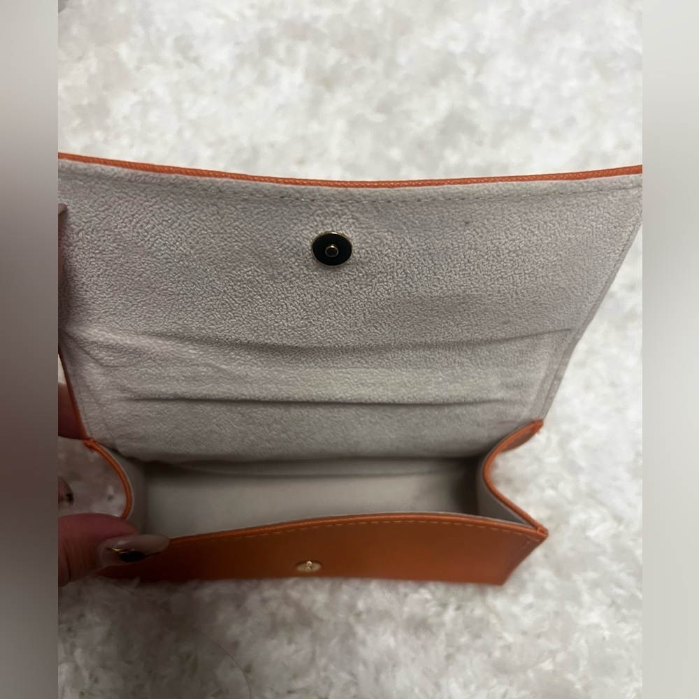 Tory Burch Vibrant Orange glasses case - Picture 5 of 5